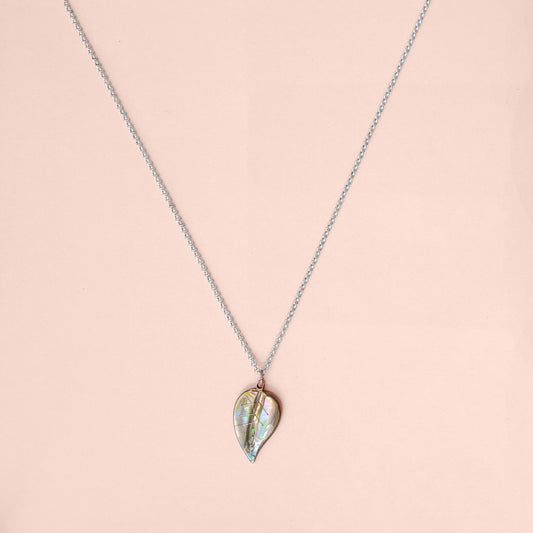 Leaf Pendant Necklace