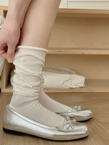 Dainty Bow Knee High Socks